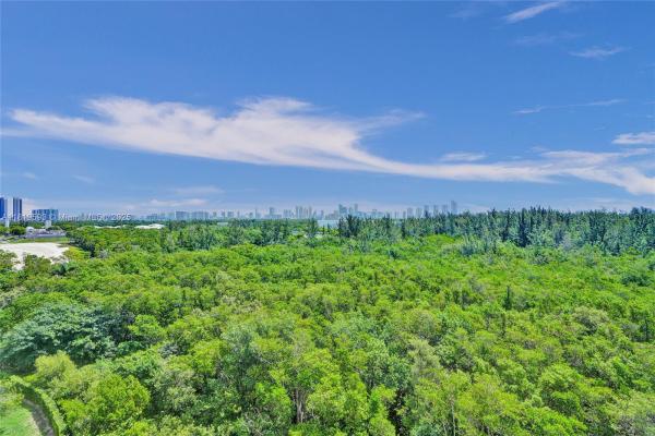 14951 Royal Oaks Ln #803, Miami, Florida 33181, image 1