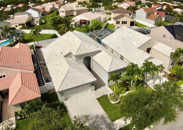 Cedar Falls, 1021 Cedar Falls Dr, Weston, Florida 33327, image 1