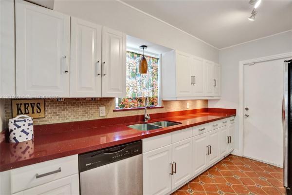 Hollywood South Side, 1911 Dewey St, Hollywood, Florida 33020, image 1