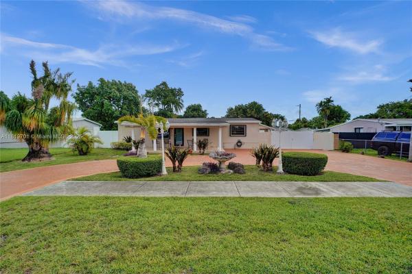 5435 SW 99th Ct, Miami, Florida 33165, image 1