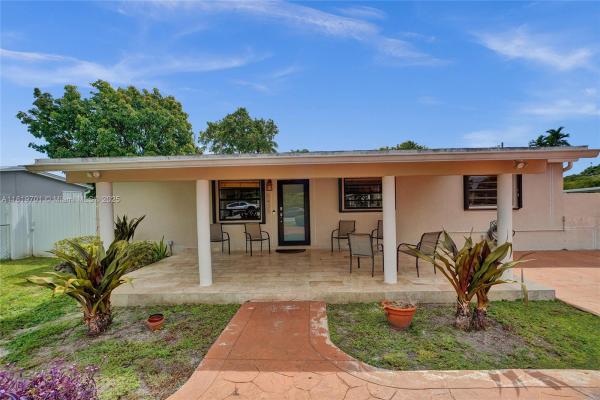 Tropical Estates, 5435 SW 99th Ct, Olympia Heights, Florida 33165, image 2