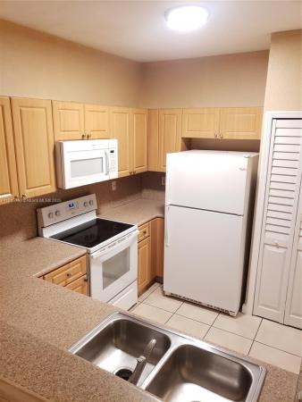 2903 SE 17th Ave #106, Unincorporated Dade County, Florida 33035, image 1