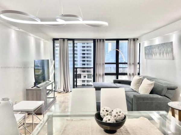 Charter Club, 600 NE 36th St #1417, Miami, Florida 33137, image 1