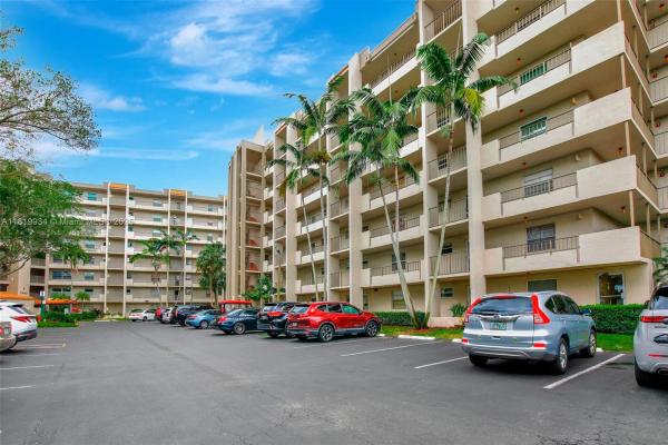 18th Hole At Inverrary, 3930 Inverrary Blvd #103-D, Lauderhill, Florida 33319, image 1