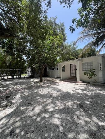 Pramar, 6701 NE Miami Pl, Miami, Florida 33138, image 1
