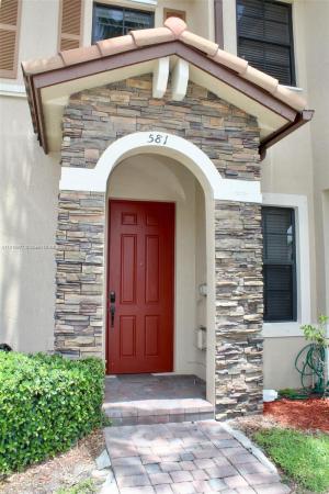 581 SE 32nd Ter, Homestead, Florida 33033, image 1