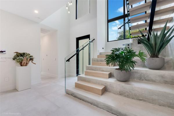 Bonita Park, 4110 Park Ave, Miami, Florida 33133, image 2