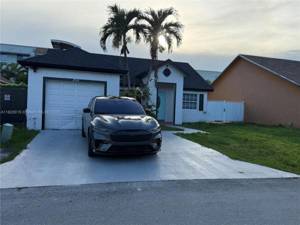Chante Clare, 25116 SW 129th Pl, Princeton, Florida 33032, image 2