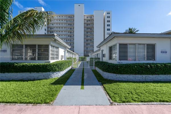 Altos Del Mar, 7821 Carlyle #1, Miami Beach, Florida 33141, image 1