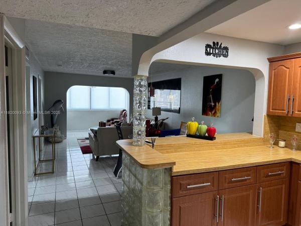 Palmetto Springs, 6090 W 18th Ave #224, Hialeah, Florida 33012, image 1