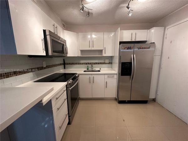 3 Horizons North, 1470 NE 125 Ter #308, North Miami, Florida 33161, image 1