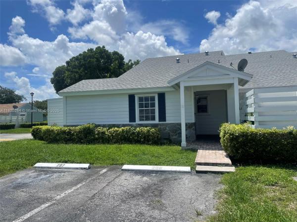 Village Homes At Country Walk, 13766 SW 147 Circle Ln #1-20, Country Walk, Florida 33186, image 2