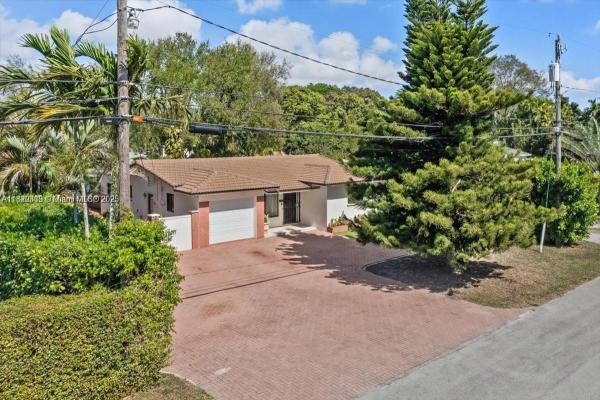 6385 SW 25th St, Miami, Florida 33155, image 1