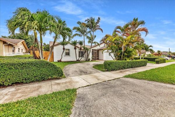 13811 SW 285th Ter, Homestead, Florida 33033, image 3