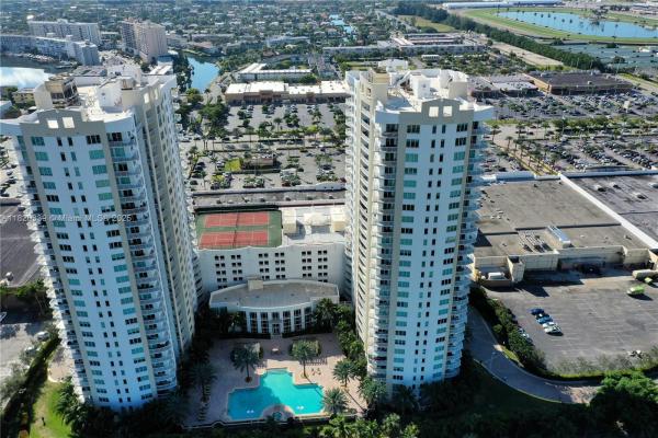 Duo East, 1755 E Hallandale Beach Blvd #207E, Hallandale Beach, Florida 33009, image 1