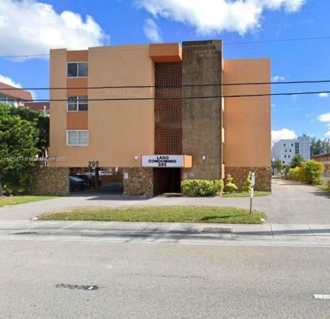 295 NW 72 Ave #412, Unincorporated Dade County, Florida 33126, image 1