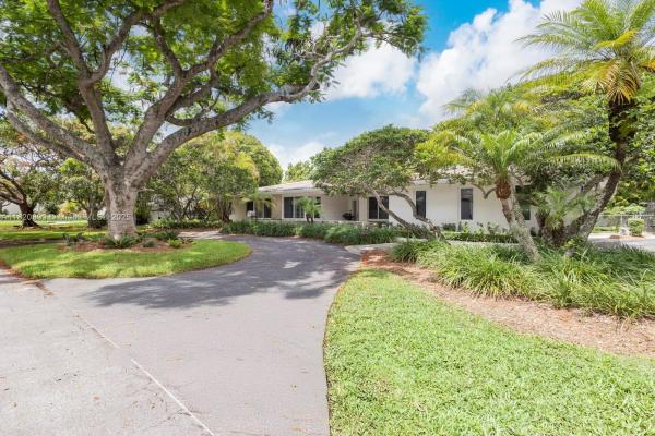 Montgomery East, 11900 SW 72nd Pl, Pinecrest, Florida 33156, image 1