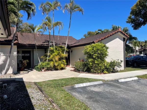 4840 SW 149 Ct #16H, Unincorporated Dade County, Florida 33185, image 1