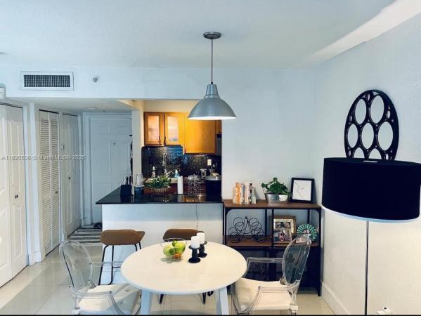 Brickell West, 445 SW 11 St #101, Miami, Florida 33130, image 1