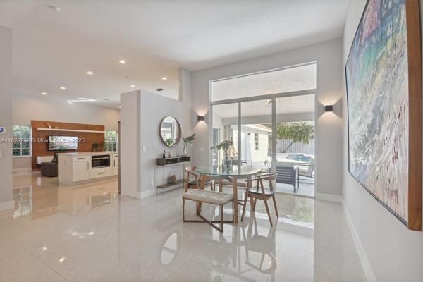 Heritage Lake, 803 Heritage Dr, Weston, Florida 33326, image 1