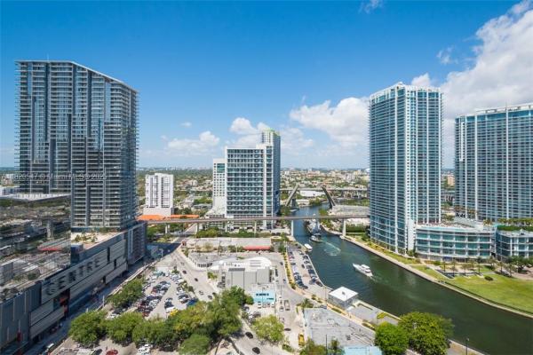 68 SE 6th St #2212, Miami, Florida 33131, image 1