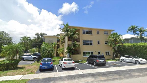 Victoria Courts, 901 NE 3rd St #302, Fort Lauderdale, Florida 33301, image 1