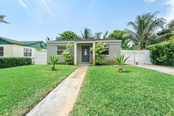 Vista Encanto, 602 El Prado, West Palm Beach, Florida 33405, image 1