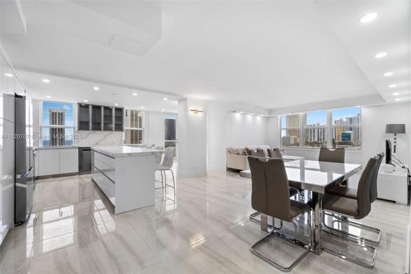 Winston Towers 300, 230 174th St #1119, Sunny Isles Beach, Florida 33160, image 1