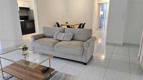 Plaza Of The Americas, 17011 N Bay Rd #308, Sunny Isles Beach, Florida 33160, image 1