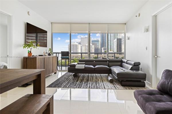 Icon Brickell Tower 2, 495 Brickell Ave #905, Miami, Florida 33131, image 1