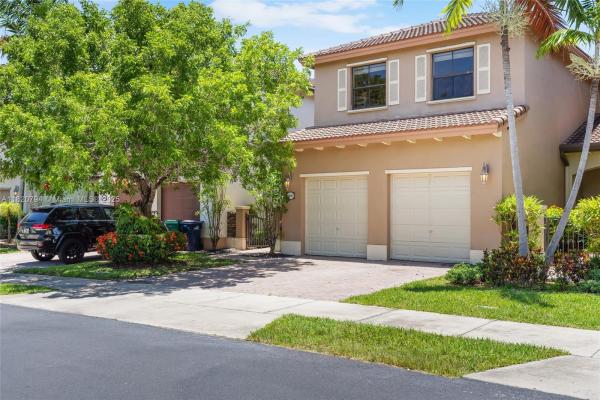Trellis At Isles Of Bayshore, 8890 SW 229th St, Cutler Bay, Florida 33190, image 1