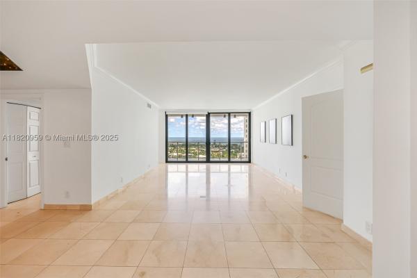 Hamptons West, 20281 E Country Club Dr #1412, Aventura, Florida 33180, image 1
