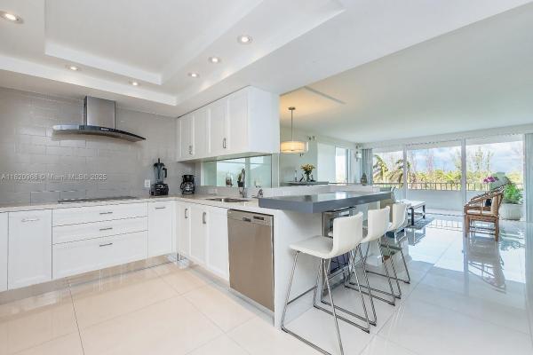 Commodore Club West, 155 Ocean Lane Dr #408-308, Key Biscayne, Florida 33149, image 1