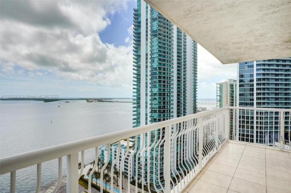 The Club At Brickell Bay, 1200 Brickell Bay Dr #2501, Miami, Florida 33131, image 2