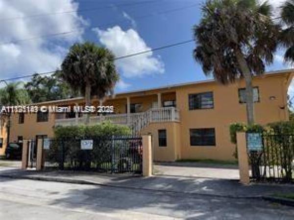 South Miami Villas, 6170 SW 62 Ter #4, South Miami, Florida 33143, image 1