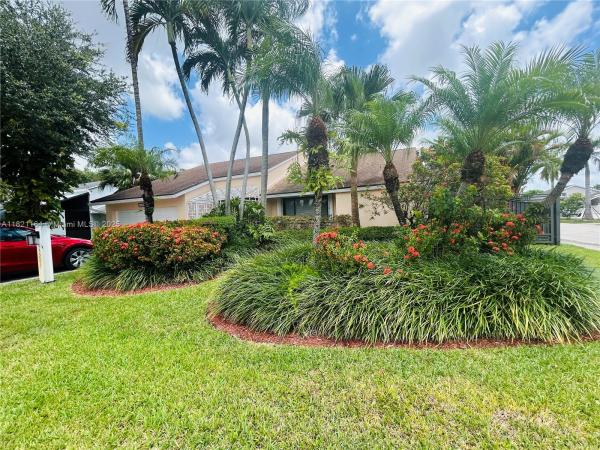 Shores Lindgren, 13205 SW 119th St, The Crossings, Florida 33186, image 3