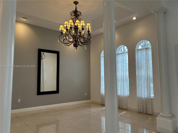 2640 Fairways Dr, Homestead, Florida 33035, image 1