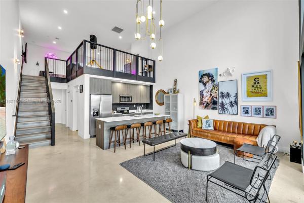 Urban Village At 5th Ave, 410 NE 36th St #10, Oakland Park, Florida 33334, image 1