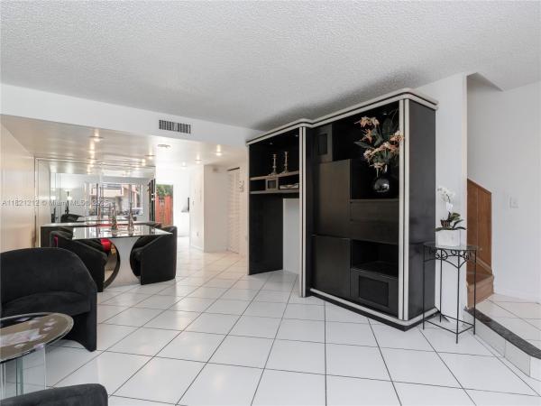 Dadeland Cove, 7787 SW 102nd Ln, Kendall, Florida 33156, image 2