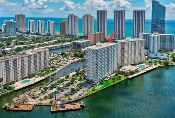 Arlen House West, 500 Bayview Dr #1123, Sunny Isles Beach, Florida 33160, image 1