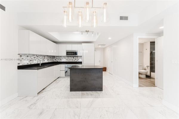 1010 Brickell, 1010 Brickell Ave #1409, Miami, Florida 33131, image 1