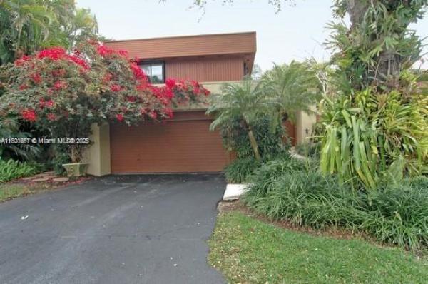 Hidden Oaks, 11832 SW 79th Ter, Kendall, Florida 33183, image 3