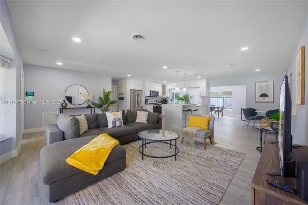 Coral Ridge Isles, 5240 NE 14th Ter #5240, Fort Lauderdale, Florida 33334, image 1