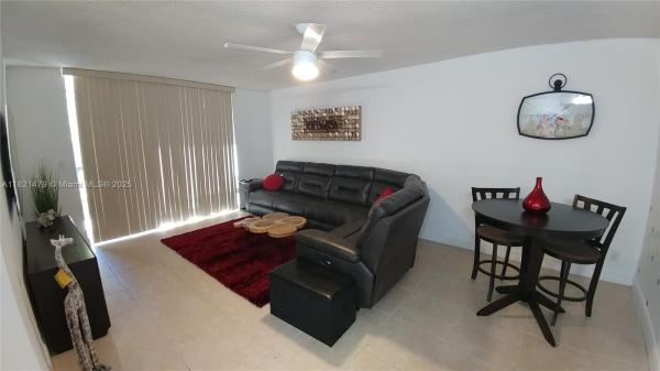 Plantation Racquet Club At Jacaranda, 10451 W Broward Blvd #410, Plantation, Florida 33324, image 1