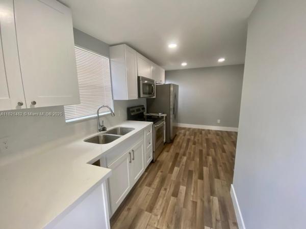 345 NE 168th St, Miami, Florida 33162, image 1