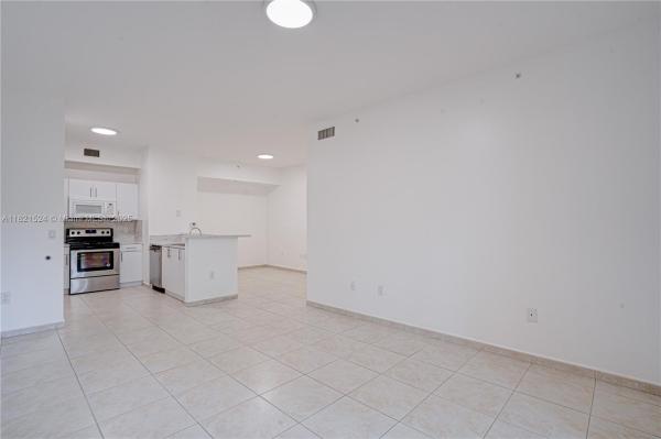 Palm Gardens At Doral, 7200 NW 114th Ave #105, Doral, Florida 33178, image 1