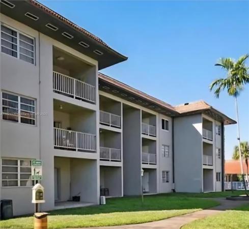 Lake Placid, 13920 Lake Placid Ct #B19, Miami Lakes, Florida 33014, image 1