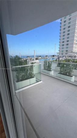 Isola, 770 Claughton Island Dr #410, Miami, Florida 33131, image 1