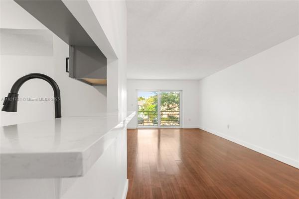 Palm Haven Towers, 1912 Monroe St #201, Hollywood, Florida 33020, image 1