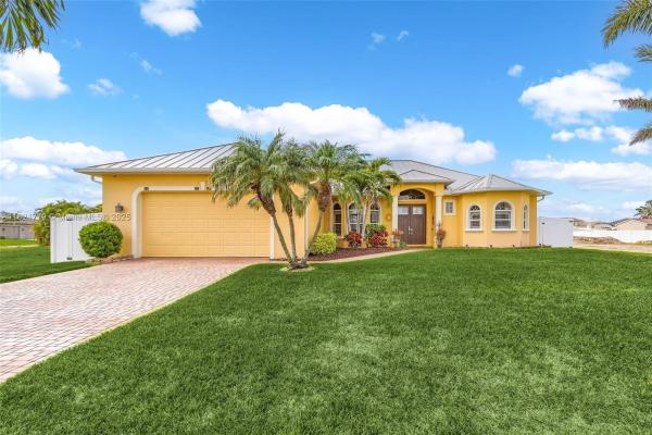 1004 NW 33rd Ave, Cape Coral, Florida 33993, image 1